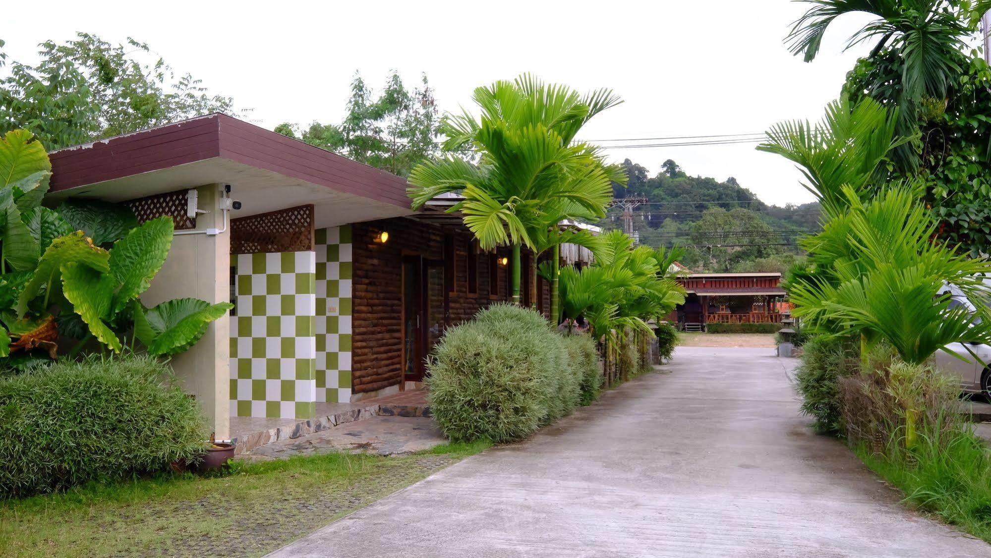 Phuvara Boutique Aonang Hotel Ao Nang Exterior foto